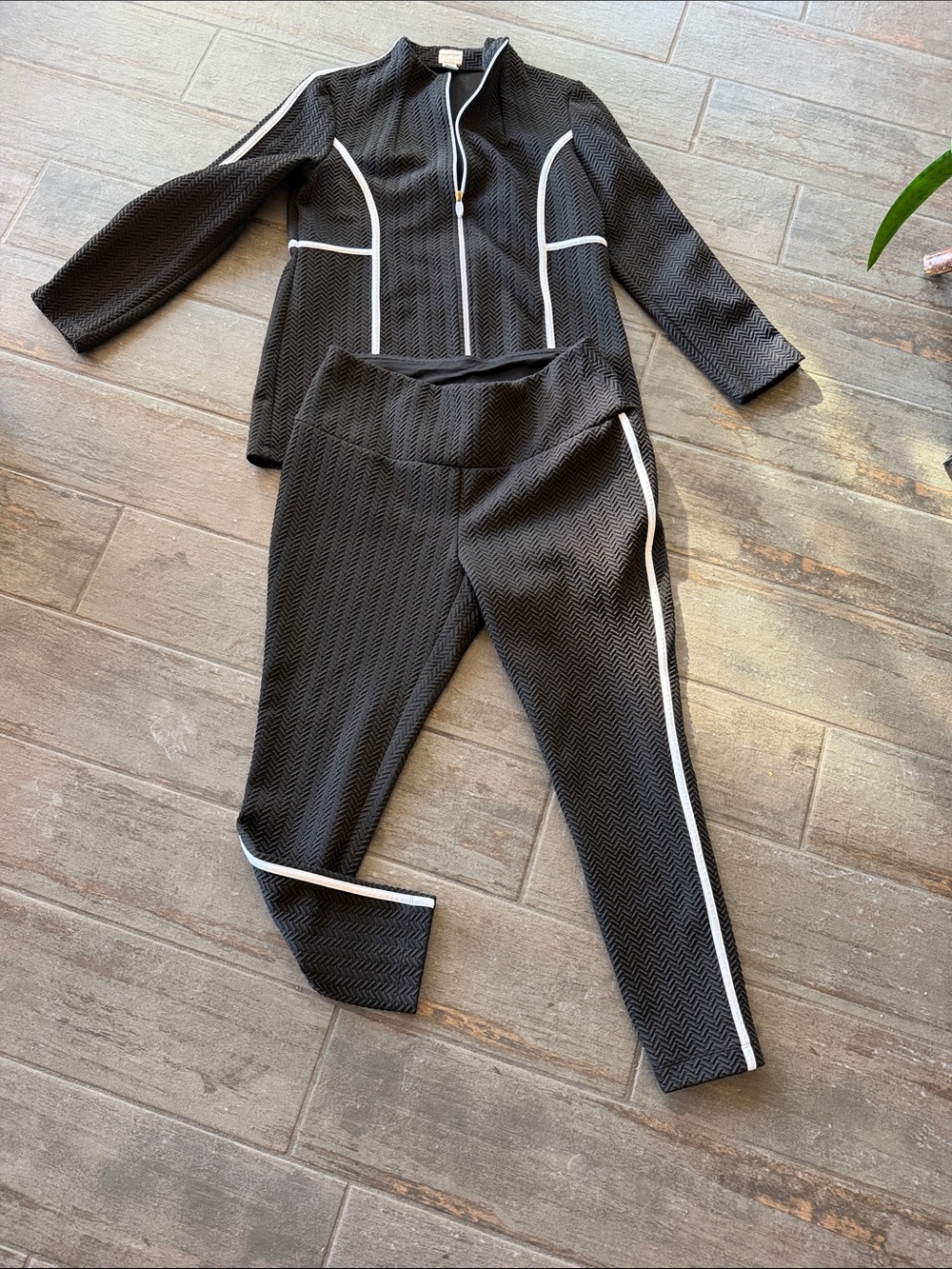 Zenergy by Chicos jacket and pants